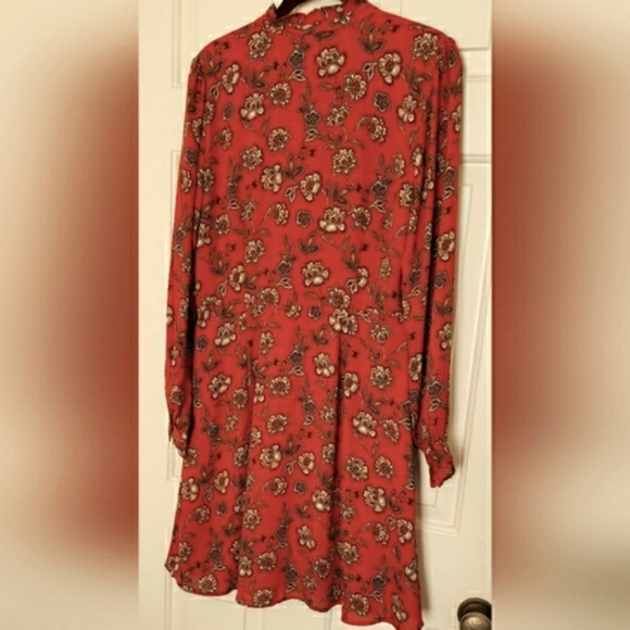 LOFT Floral Print Dress - NWOT - Picture 6 of 11